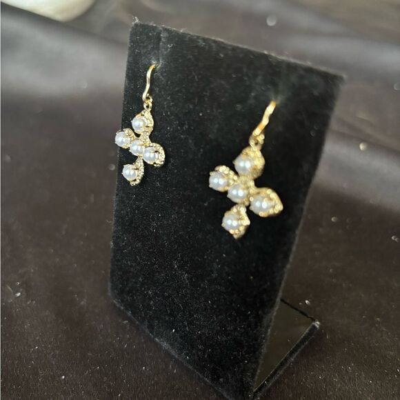 NEW Dangle Goldtone Earrings Brass Lead Compliant Fish Hook NWOT - Picture 2 of 8